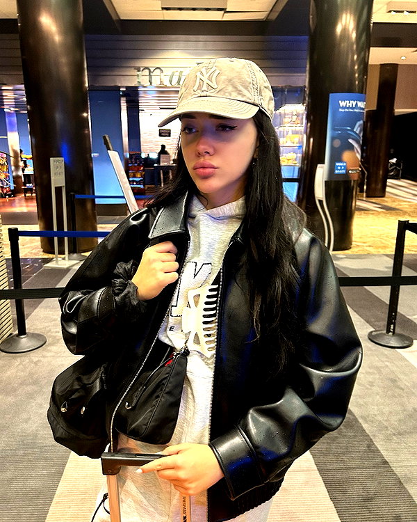 vanessa.rhd instagram image archive image