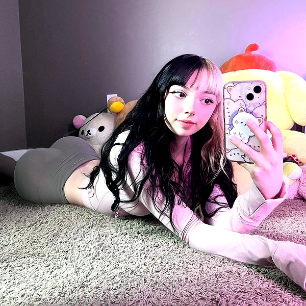 mia4rentz instagram image archive image