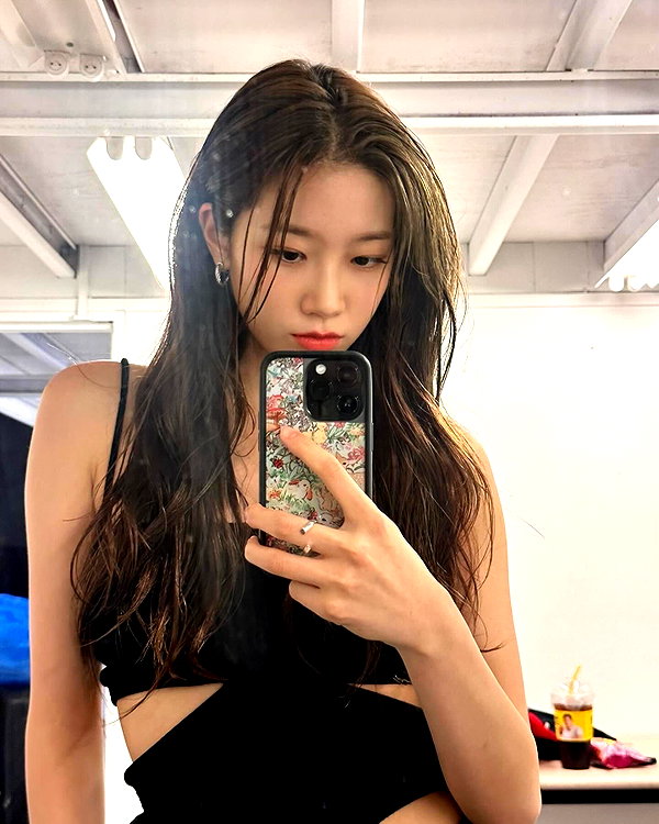 zuhazana instagram image archive image