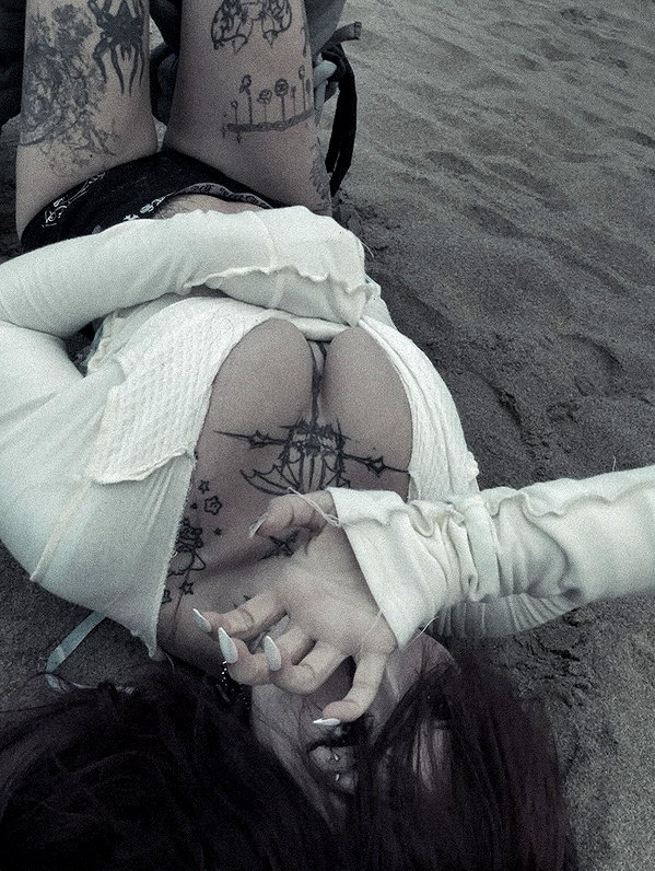 zommmbri instagram image archive image