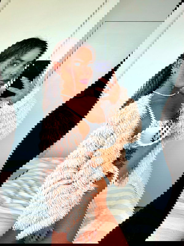 itshayleydavies itshayleydavies archive image