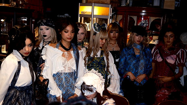 alina_thedoll instagram image archive image