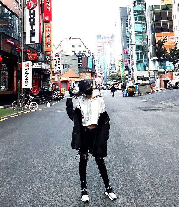 emily.ghoul instagram image archive image