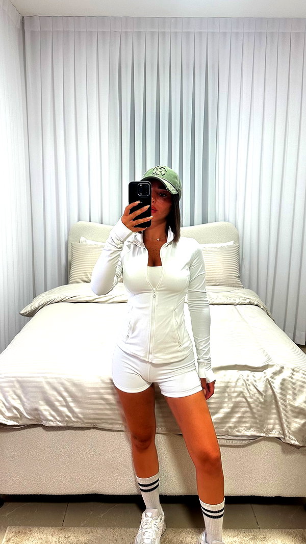 lian_sabag8 instagram image archive image