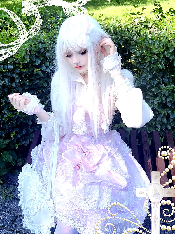 mie.llune instagram image archive image
