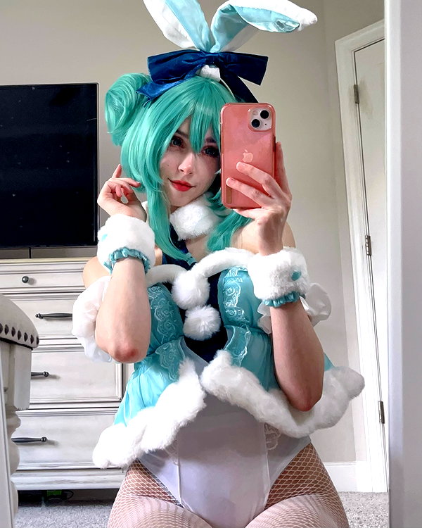duckie.cos instagram image archive image