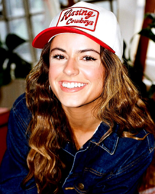 isabella.lauren instagram image archive image