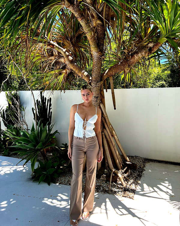 sophadophaa_ instagram image archive image