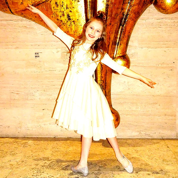 ellianawalmsley instagram image archive image