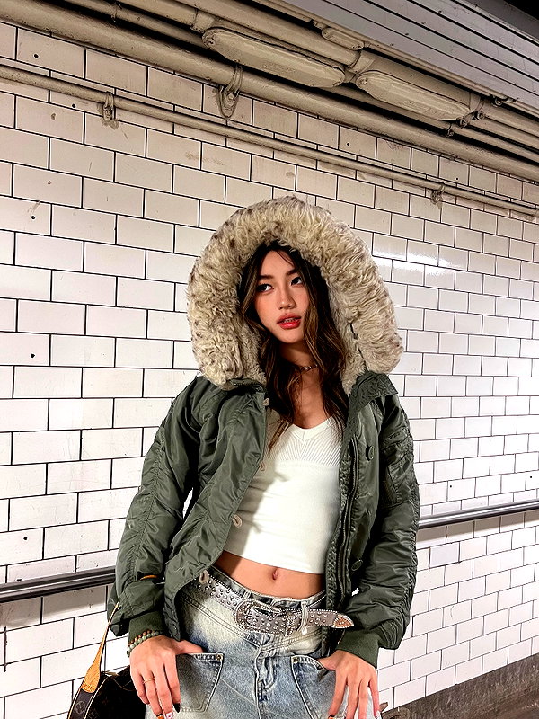 claire_is_miiii instagram image archive image