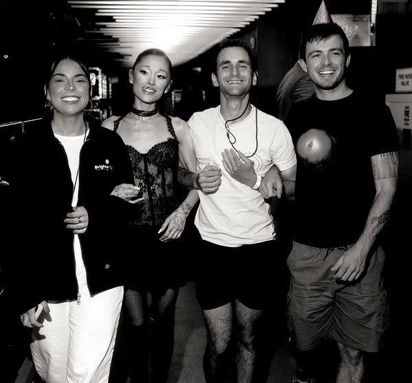 arianagrande instagram image archive image