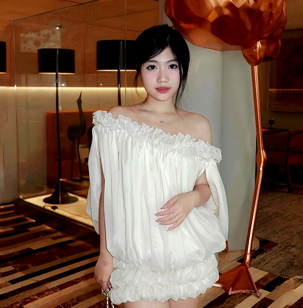 lyhythuedoxinh instagram image archive image