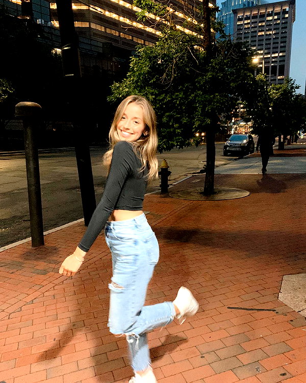 sadieemckennaa instagram image archive image