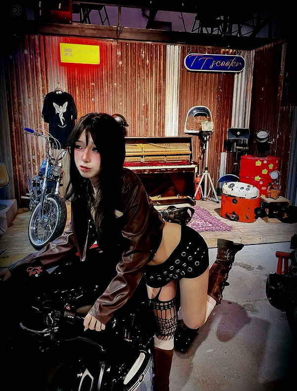 lyhythuedoxinh instagram image archive image