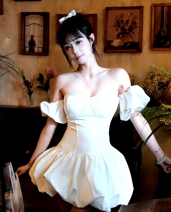 lyhythuedoxinh instagram image archive image