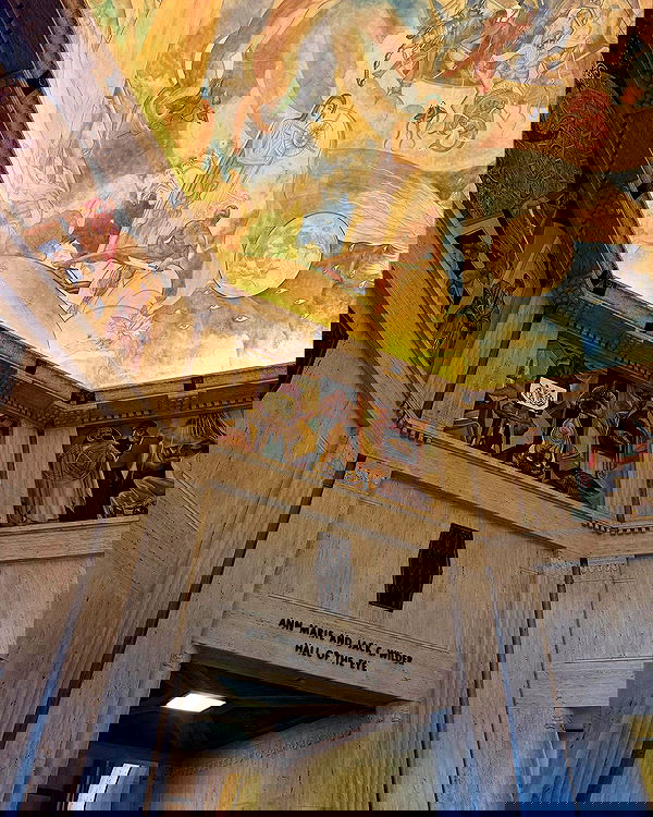 giuliahere giuliahere archive image