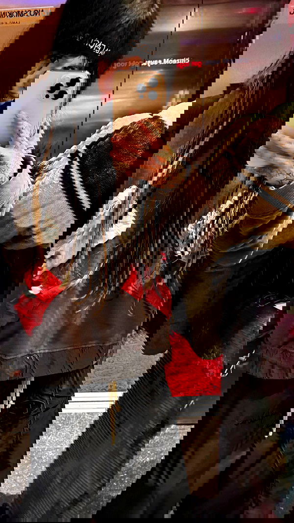 zommmbri zommmbri archive image