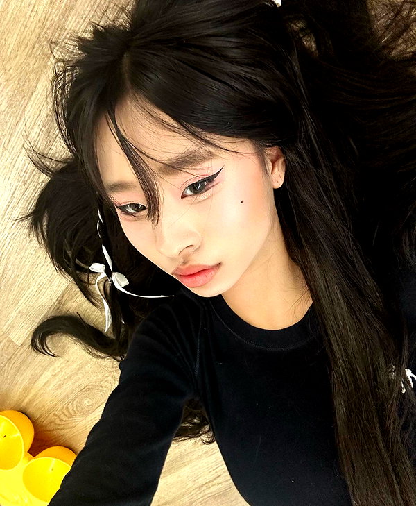 princessamelia_official instagram image archive image