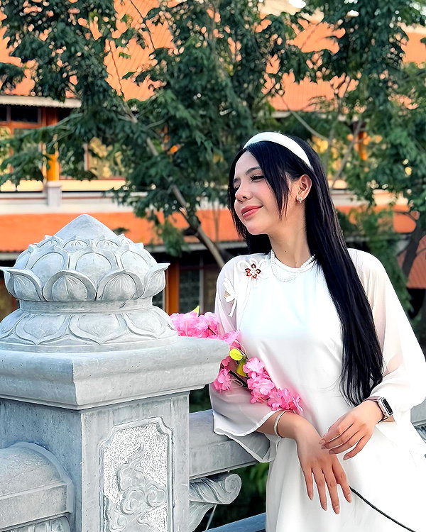 lyhythuedoxinh instagram image archive image