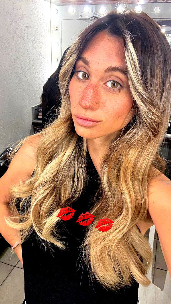 Archived image from @refaella_twina on Instagram