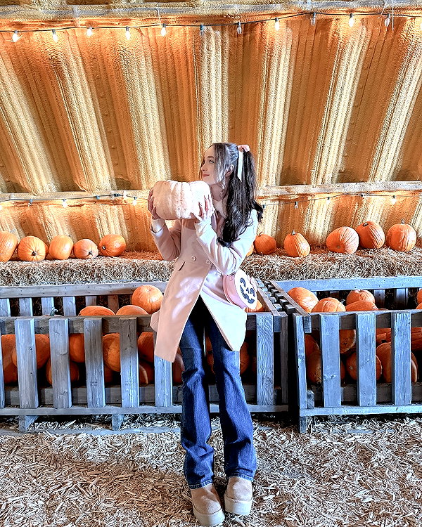1uvgabi instagram image archive image