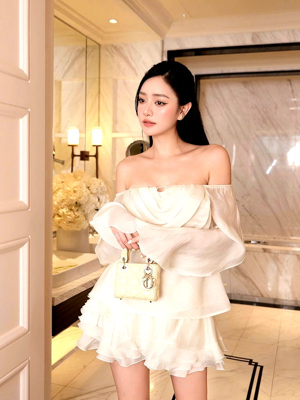 lyhythuedoxinh instagram image archive image