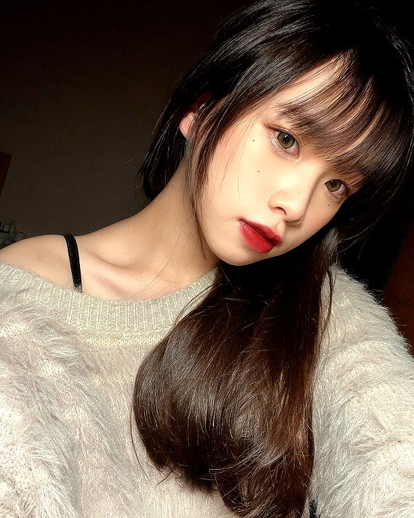 e.shao_417 instagram image archive image