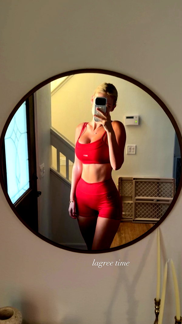 allie_dunn instagram image archive image