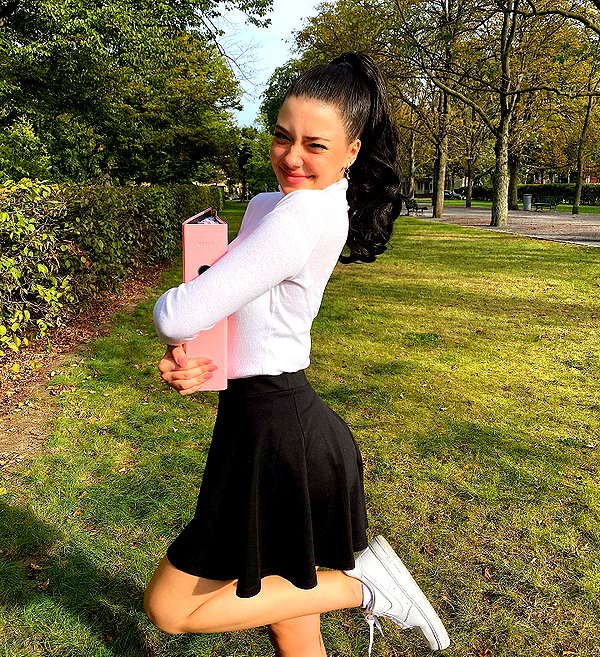 vanessa.rhd instagram image archive image