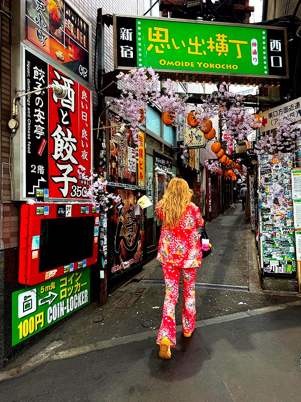maya.keyy instagram image archive image