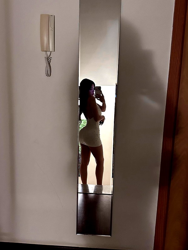 vanessa.rhd instagram image archive image