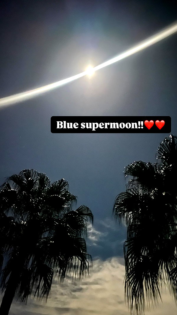 lydiavioletofficial instagram image archive image