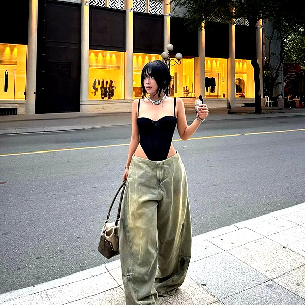 lyhythuedoxinh instagram image archive image
