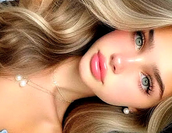baddiesessence instagram image archive image