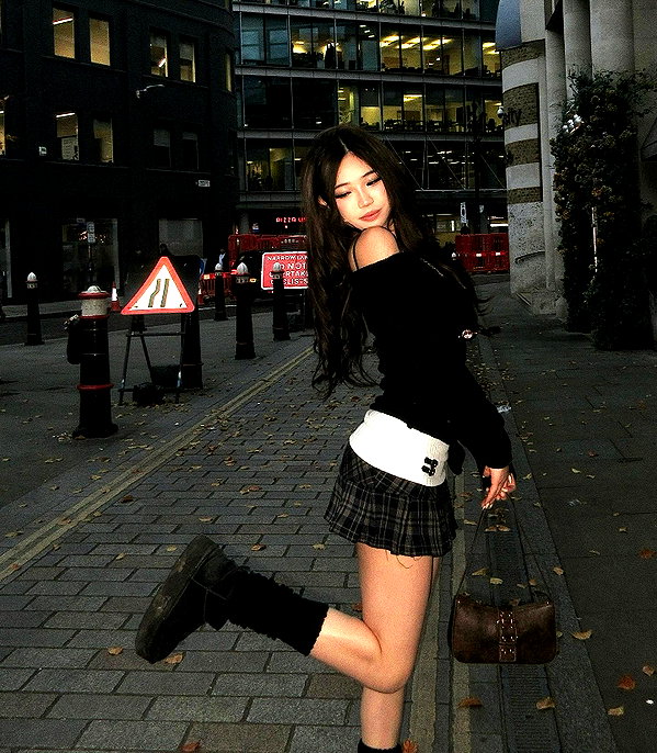 joycee.e instagram image archive image