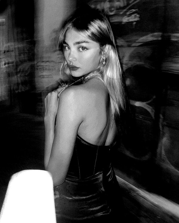maya.keyy instagram image archive image