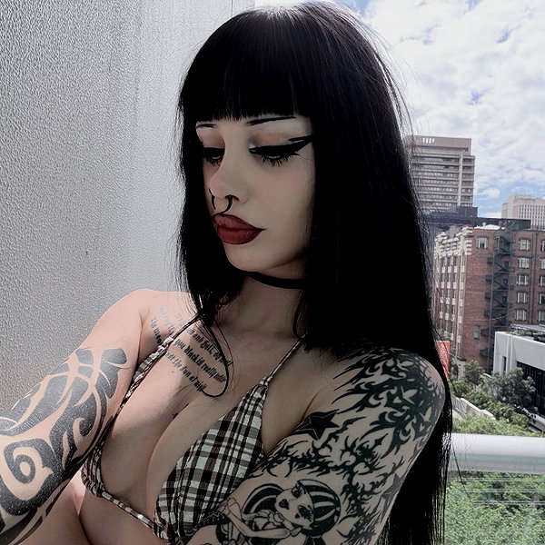 livindeadyaz instagram image archive image