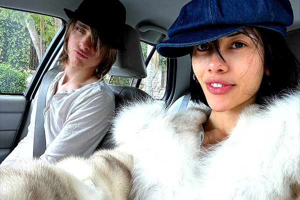 leonanaomii instagram image archive image