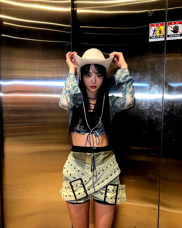 hhh.e_c.v instagram image archive image