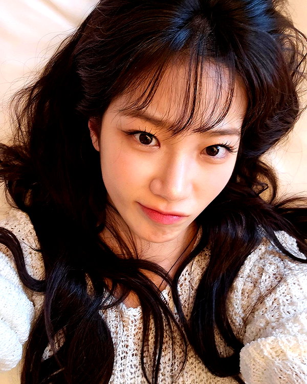 zuhazana instagram image archive image