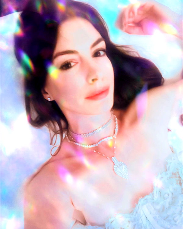 annehathaway instagram image archive image