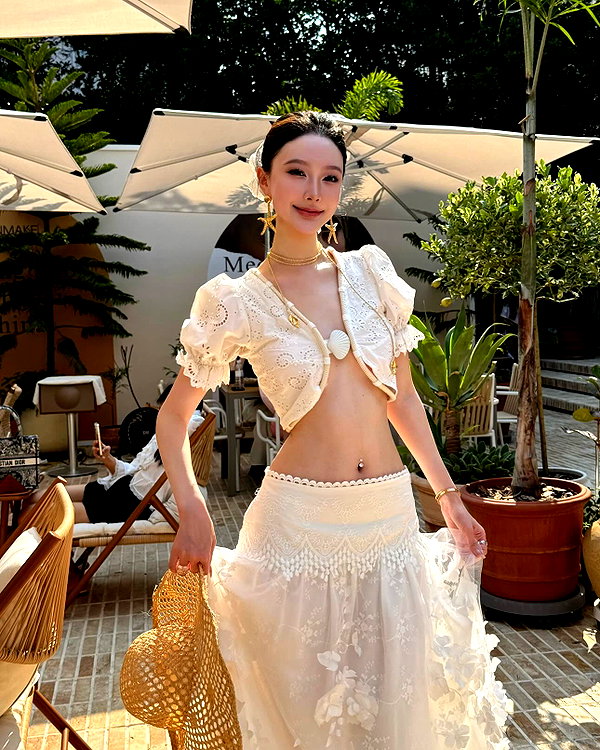 fair_mua instagram image archive image
