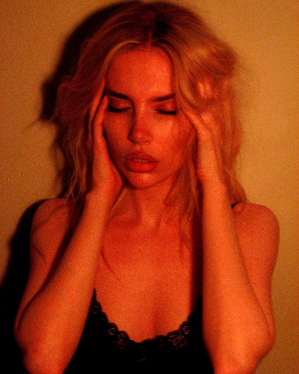 anya4everr instagram image archive image