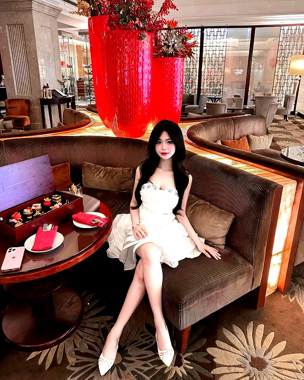 lyhythuedoxinh instagram image archive image