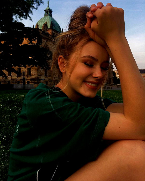 lilih instagram image archive image
