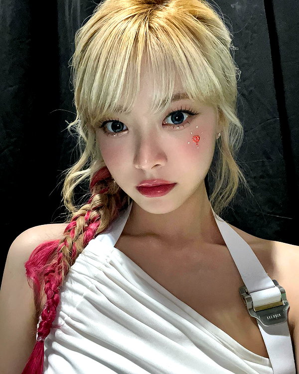 hhh.e_c.v instagram image archive image