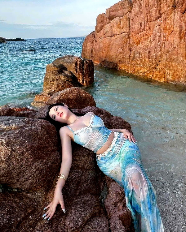 lyhythuedoxinh instagram image archive image