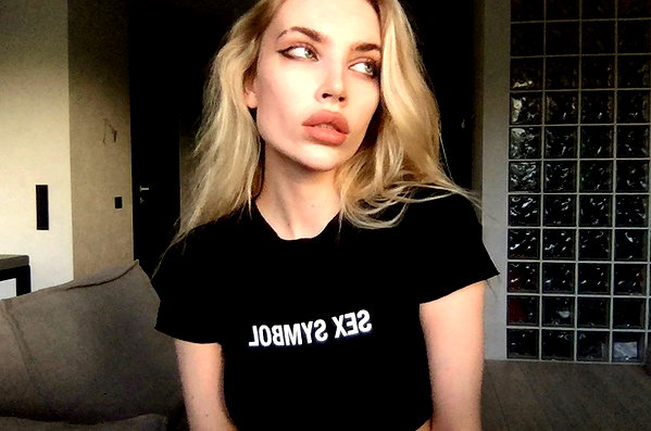 alien.hanna instagram image archive image