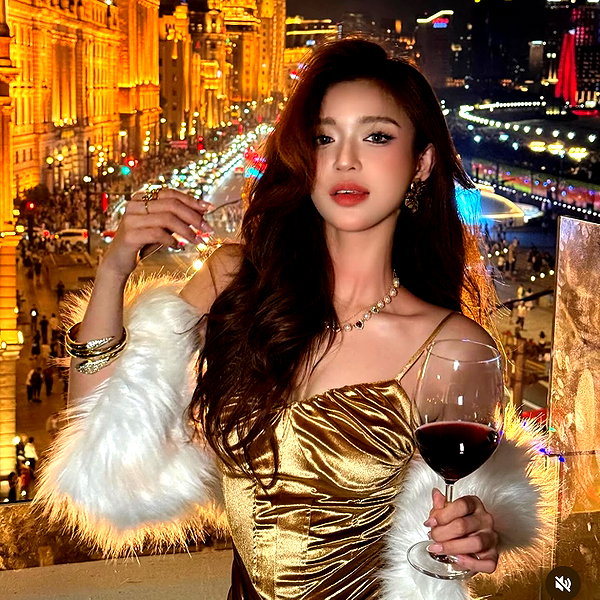 lyhythuedoxinh instagram image archive image