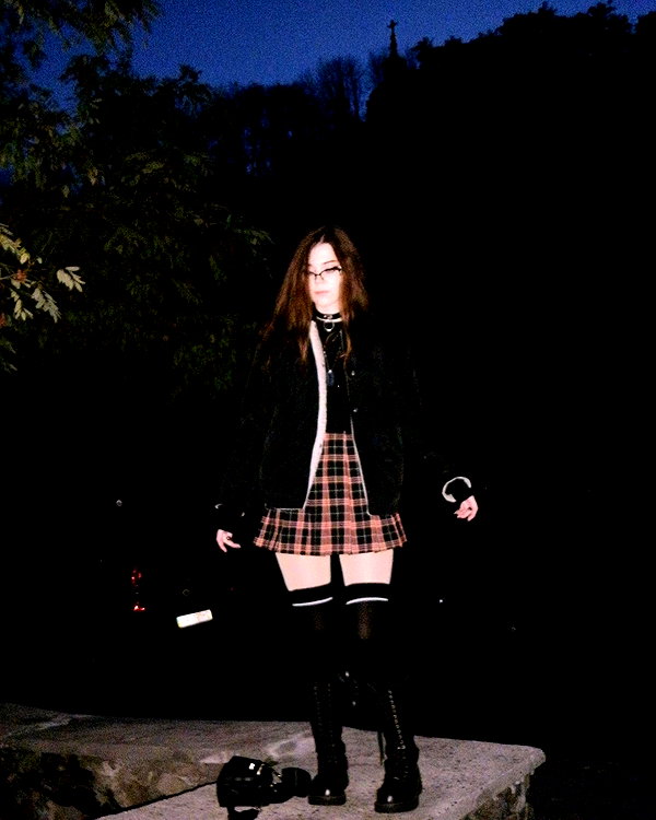 tiny.eviluv instagram image archive image